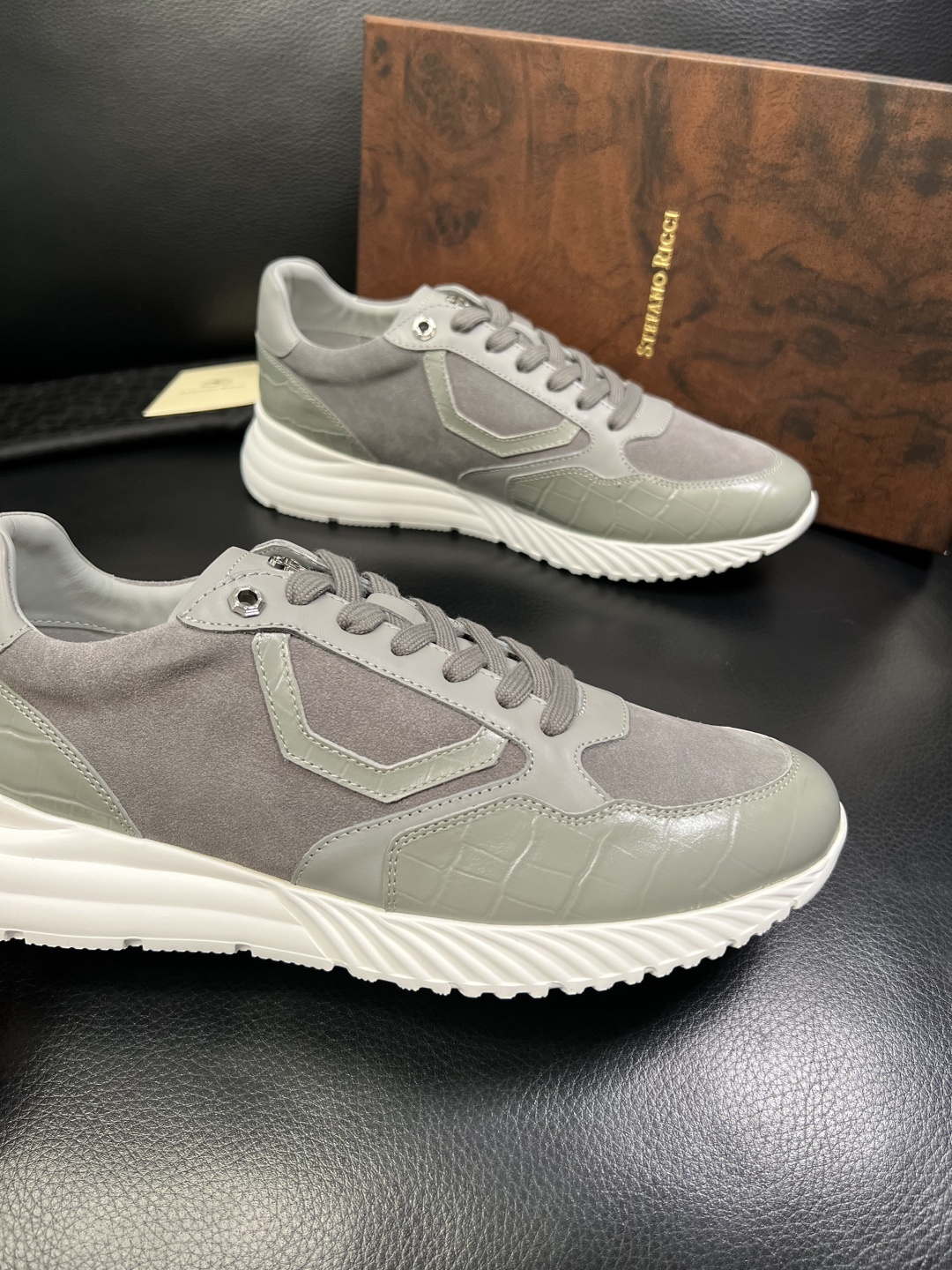 StefanoRicci 高品质 顶级工艺品 史蒂芬 劳尼治 专柜新品同步，鞋面意大利进口牛皮面料，进口