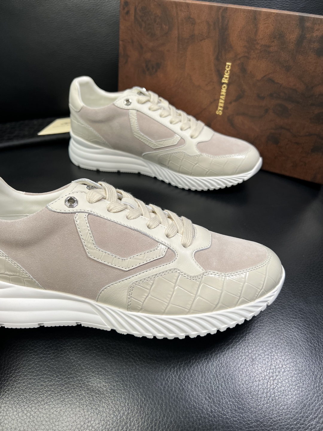 StefanoRicci 高品质 顶级工艺品 史蒂芬 劳尼治 专柜新品同步，鞋面意大利进口牛皮面料，进口