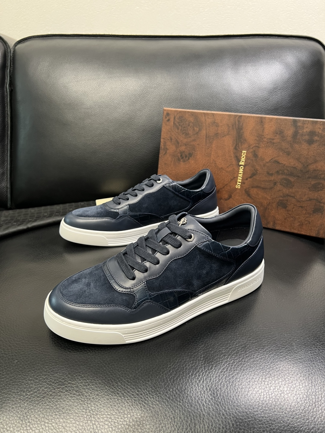 StefanoRicci 高品质 顶级工艺品 史蒂芬 劳尼治 专柜新品同步，鞋面意大利进口牛皮面料，进口