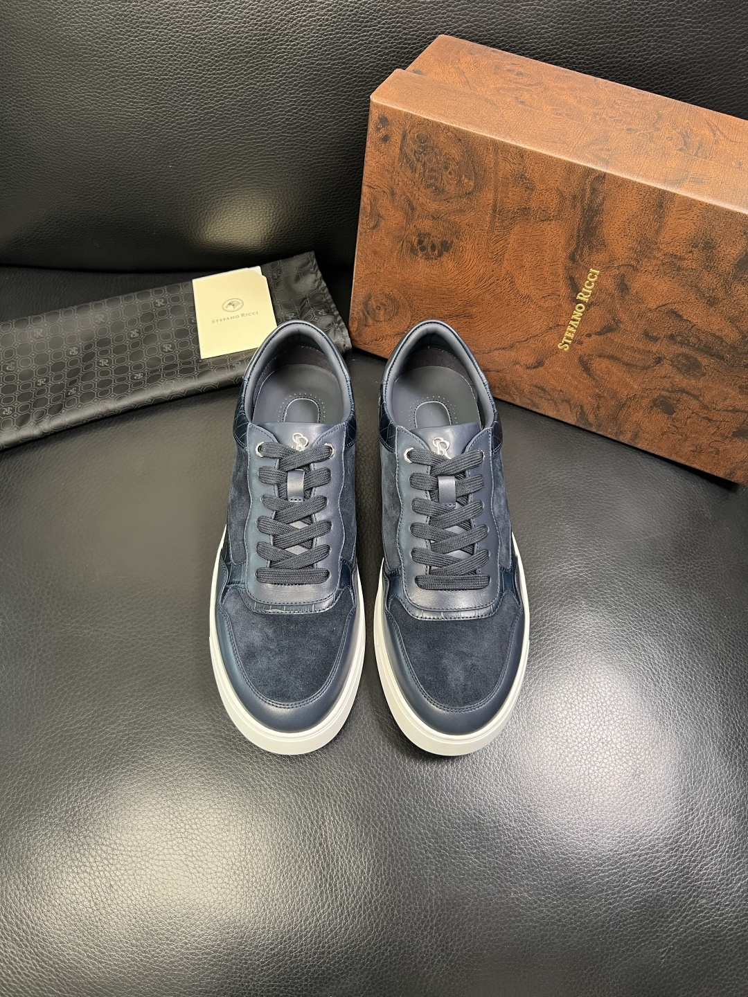 StefanoRicci 高品质 顶级工艺品 史蒂芬 劳尼治 专柜新品同步，鞋面意大利进口牛皮面料，进口