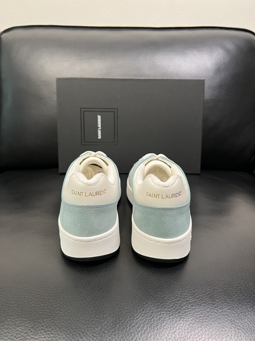 SAINT LAURENT 高品质 顶级工艺品 圣罗兰 专柜同步发售原厂配置，意大利进口牛皮面料，全进口