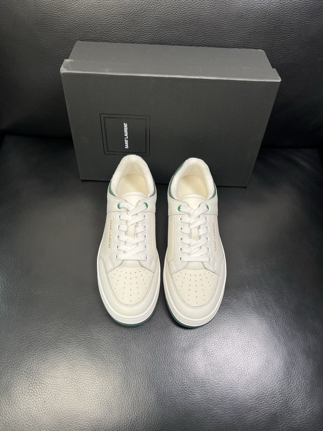 SAINT LAURENT 高品质 顶级工艺品 圣罗兰 专柜同步发售原厂配置，意大利进口牛皮面料，全进口