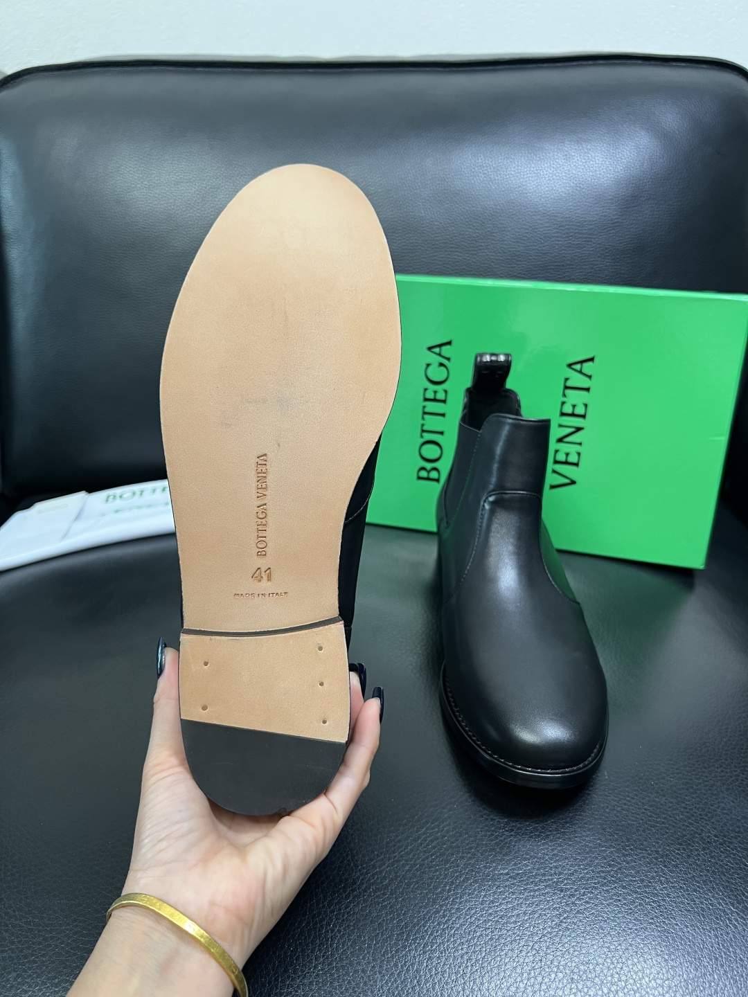 BOTTEGA VENETA 高品质 顶级工艺品 葆蝶家 专柜同原厂配置，靴子高帮鞋面意大利进口牛皮面料