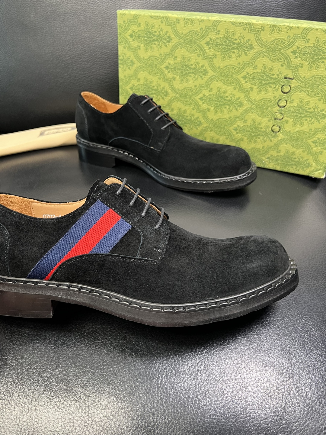 Gucci 高品质 顶级工艺品 古奇 皮鞋系列专柜同步 原厂配置，意大利进口原版牛皮，进口水染牛里 ，鞋