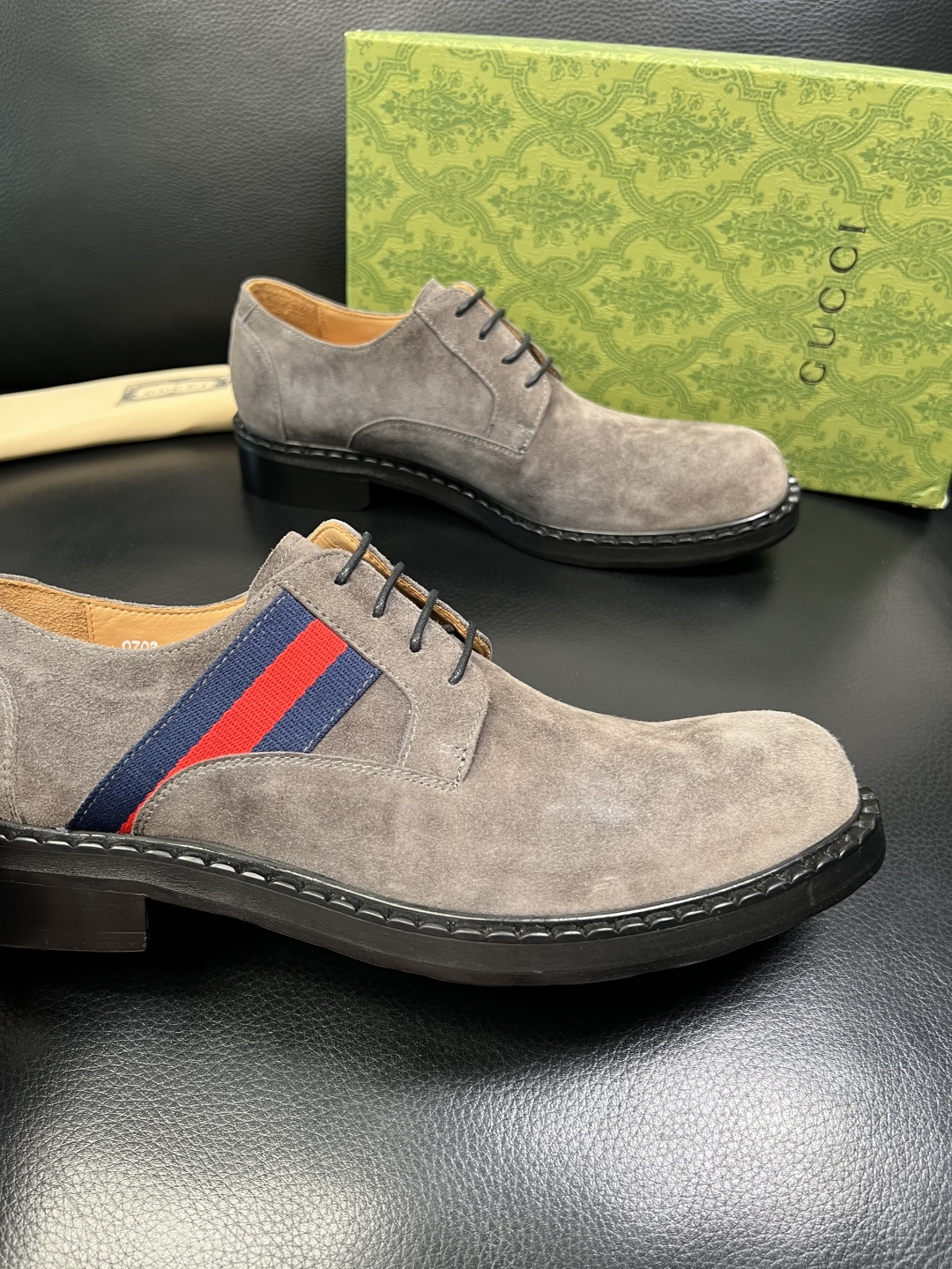 Gucci 高品质 顶级工艺品 古奇 皮鞋系列专柜同步 原厂配置，意大利进口原版牛皮，进口水染牛里 ，鞋