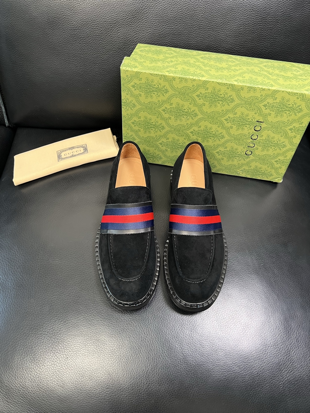 Gucci 高品质 顶级工艺品 古奇 皮鞋系列专柜同步 原厂配置，意大利进口原版牛皮，进口水染牛里 ，鞋