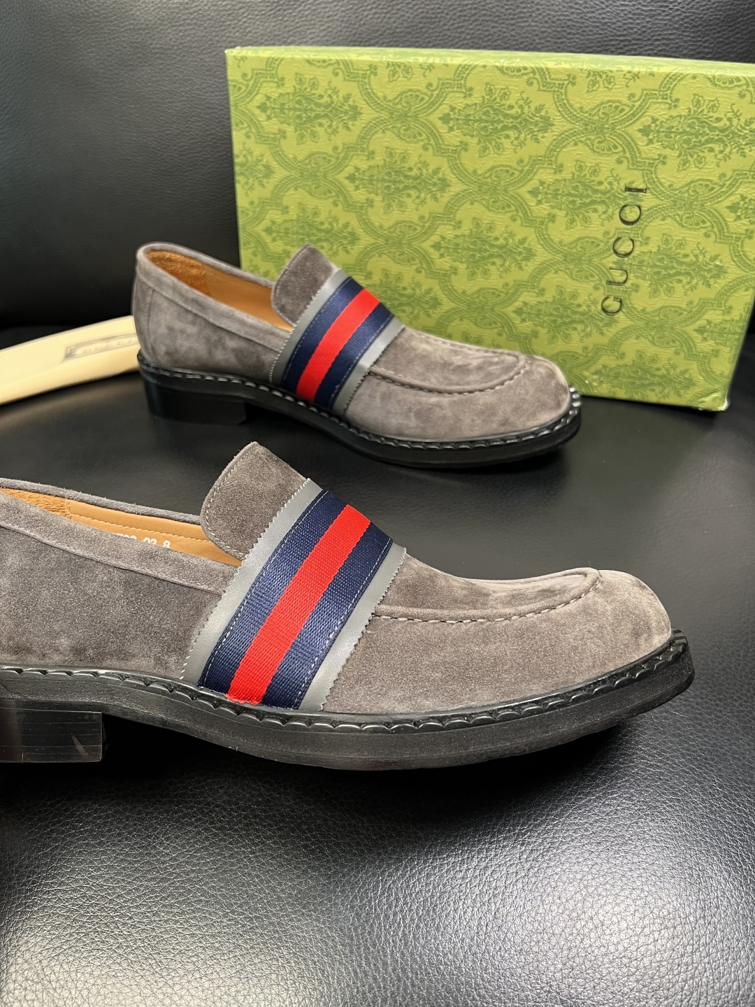 Gucci 高品质 顶级工艺品 古奇 皮鞋系列专柜同步 原厂配置，意大利进口原版牛皮，进口水染牛里 ，鞋