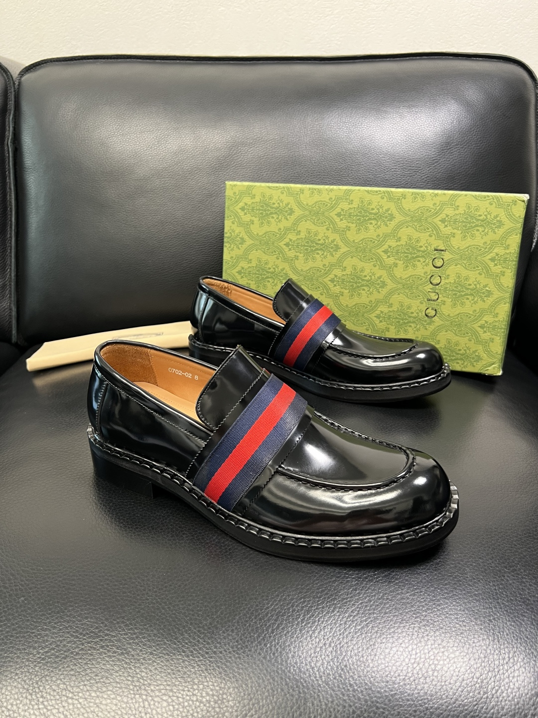 Gucci 高品质 顶级工艺品 古奇 皮鞋系列专柜同步 原厂配置，意大利进口原版牛皮，进口水染牛里 ，鞋