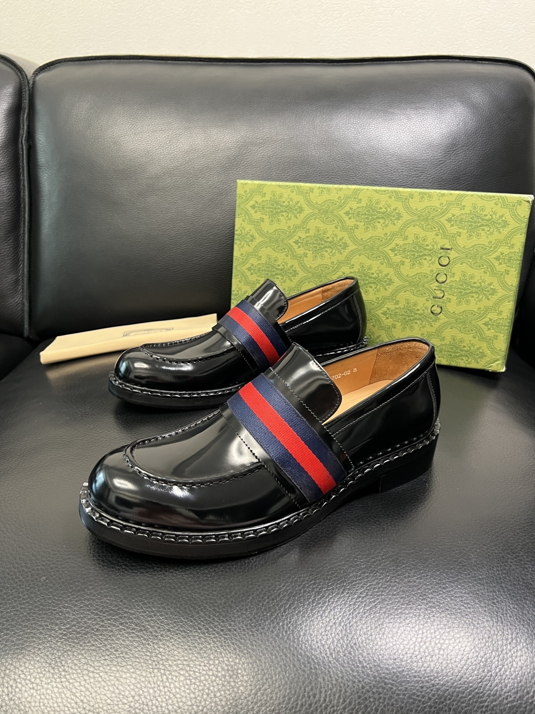 Gucci 高品质 顶级工艺品 古奇 皮鞋系列专柜同步 原厂配置，意大利进口原版牛皮，进口水染牛里 ，鞋