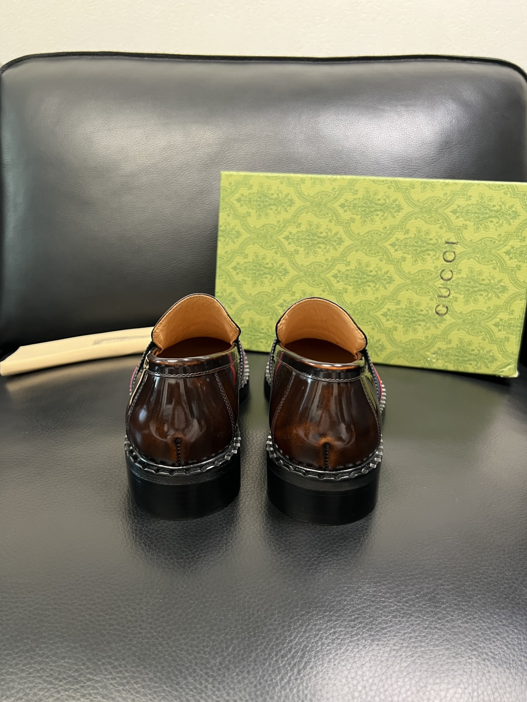 Gucci 高品质 顶级工艺品 古奇 皮鞋系列专柜同步 原厂配置，意大利进口原版牛皮，进口水染牛里 ，鞋