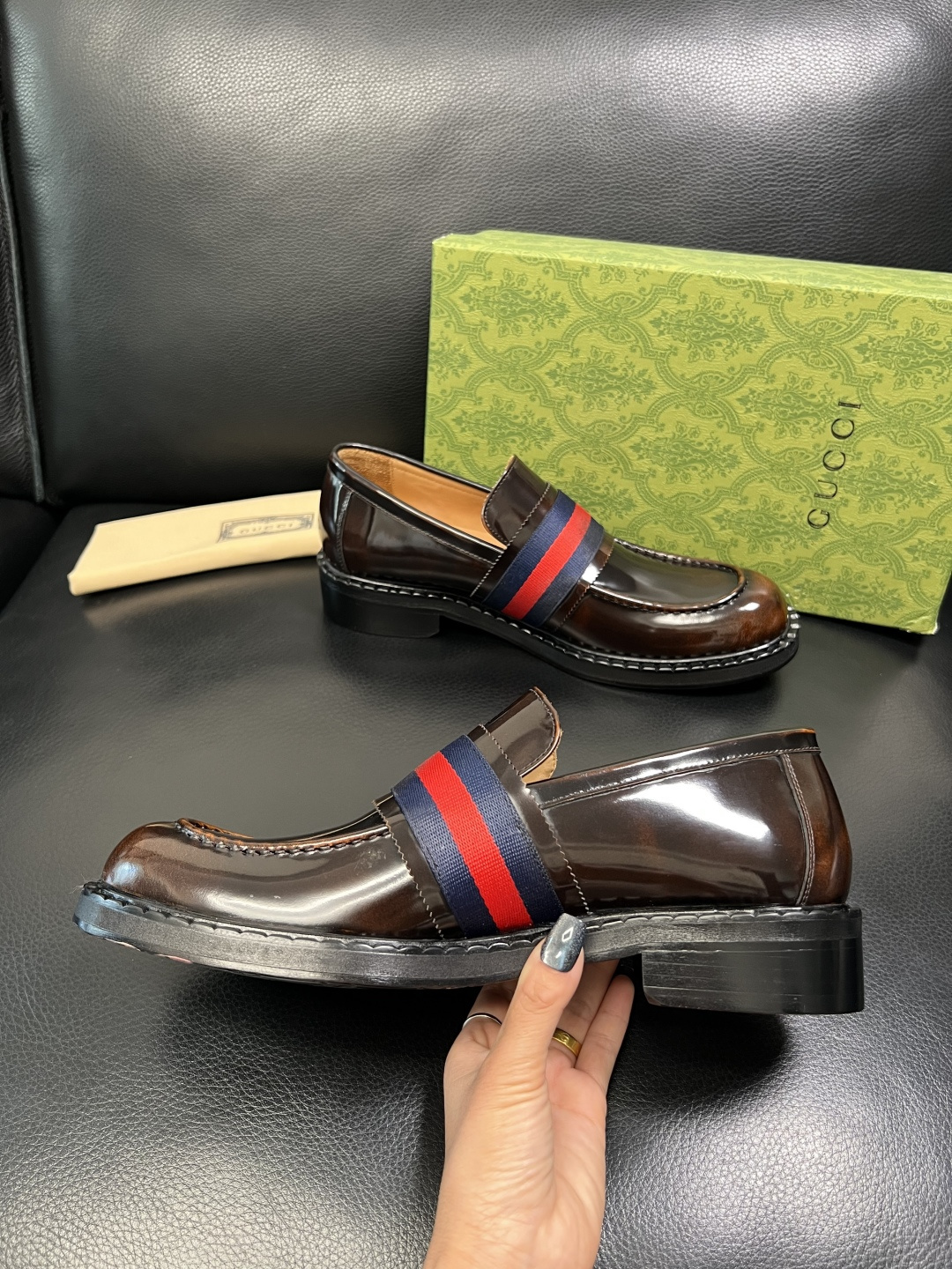 Gucci 高品质 顶级工艺品 古奇 皮鞋系列专柜同步 原厂配置，意大利进口原版牛皮，进口水染牛里 ，鞋