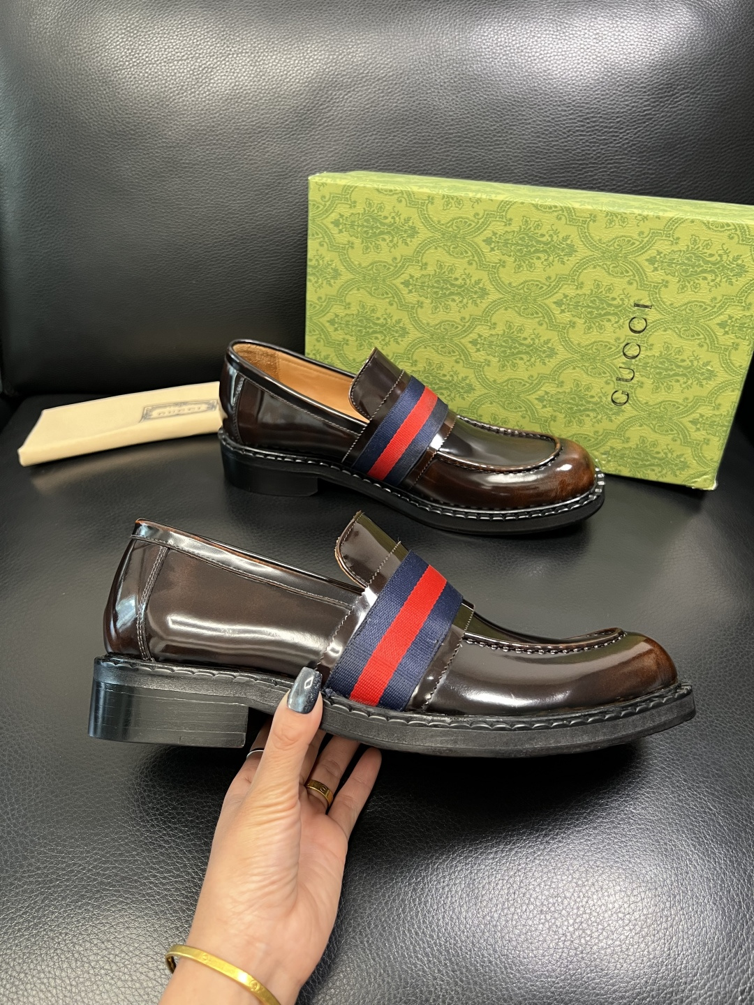 Gucci 高品质 顶级工艺品 古奇 皮鞋系列专柜同步 原厂配置，意大利进口原版牛皮，进口水染牛里 ，鞋