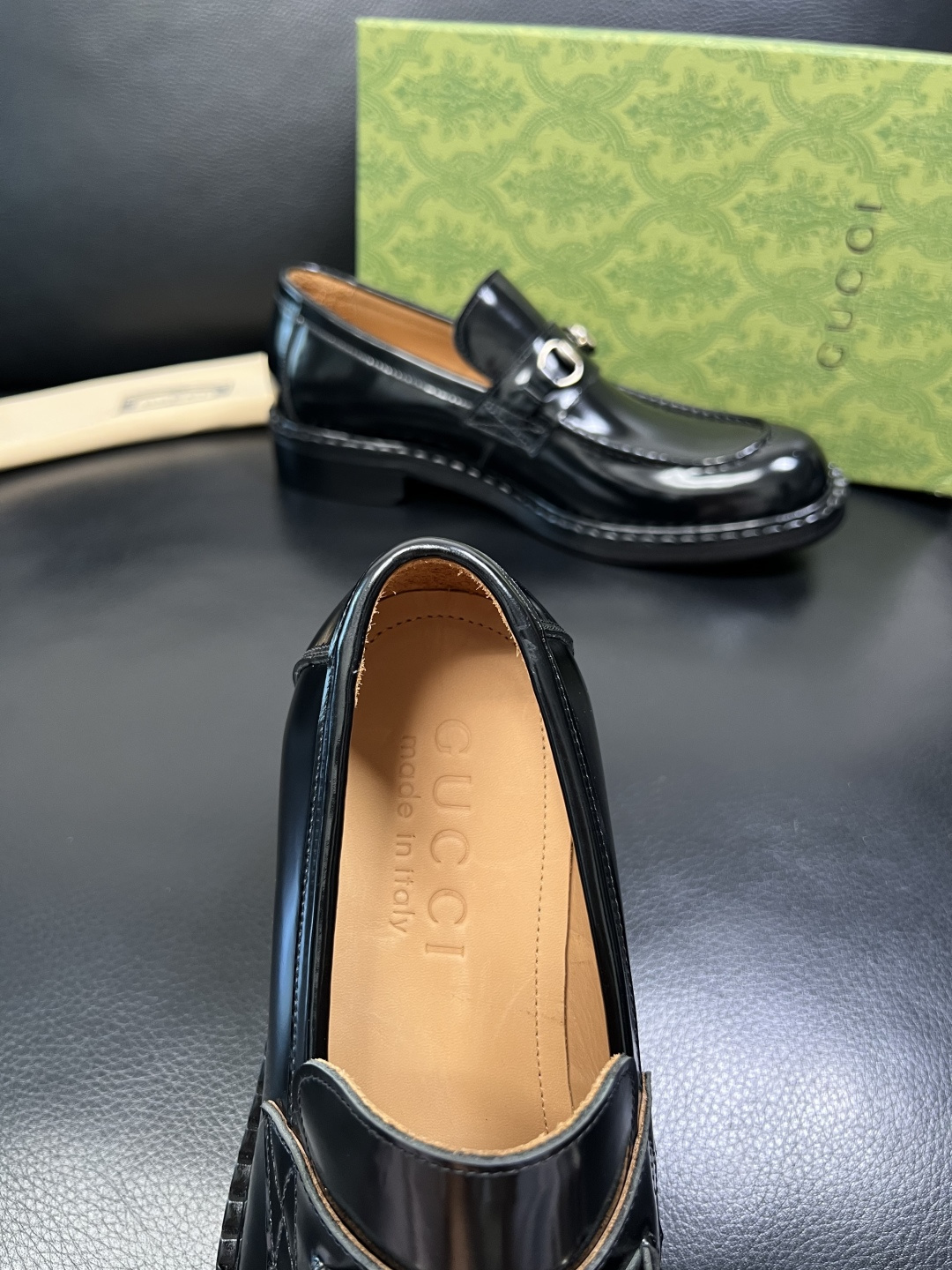 Gucci 高品质 顶级工艺品 古奇 皮鞋系列专柜同步 原厂配置，意大利进口原版牛皮，进口水染牛里 ，鞋