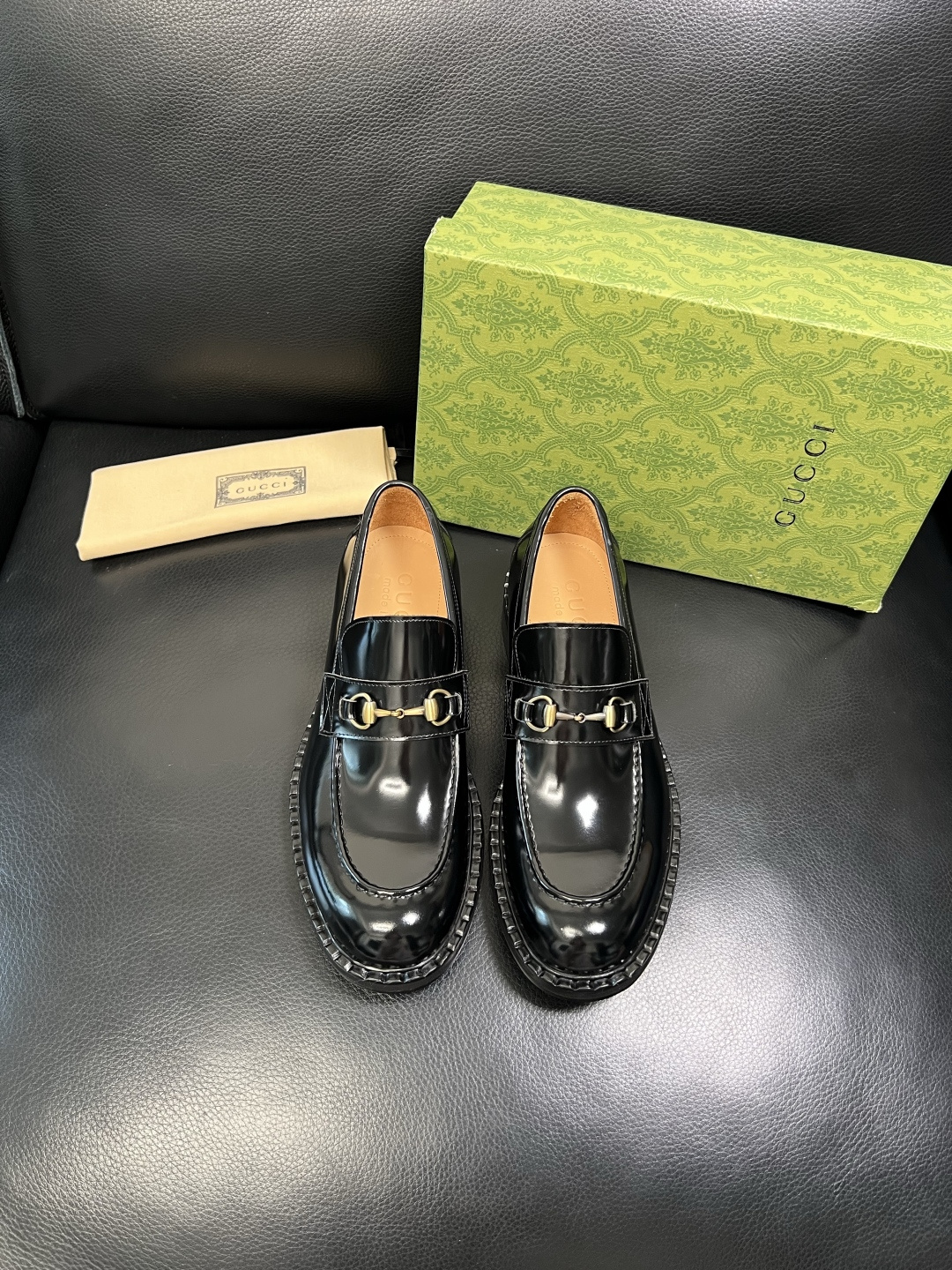 Gucci 高品质 顶级工艺品 古奇 皮鞋系列专柜同步 原厂配置，意大利进口原版牛皮，进口水染牛里 ，鞋