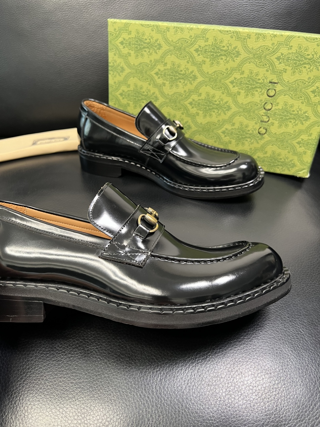 Gucci 高品质 顶级工艺品 古奇 皮鞋系列专柜同步 原厂配置，意大利进口原版牛皮，进口水染牛里 ，鞋