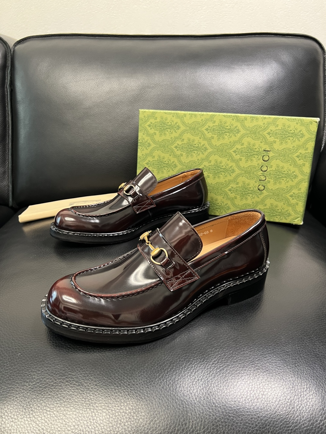 Gucci 高品质 顶级工艺品 古奇 皮鞋系列专柜同步 原厂配置，意大利进口原版牛皮，进口水染牛里 ，鞋