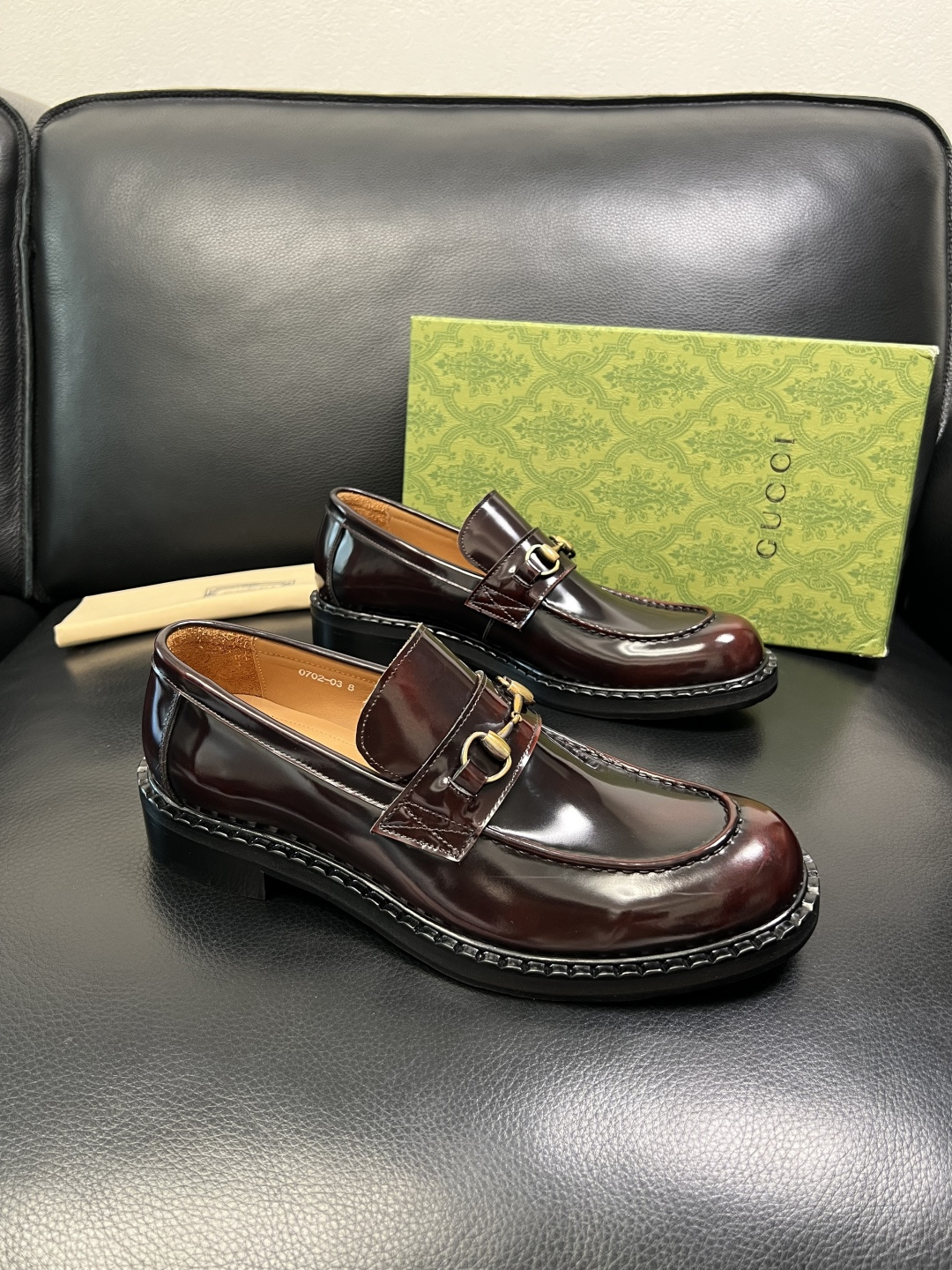 Gucci 高品质 顶级工艺品 古奇 皮鞋系列专柜同步 原厂配置，意大利进口原版牛皮，进口水染牛里 ，鞋