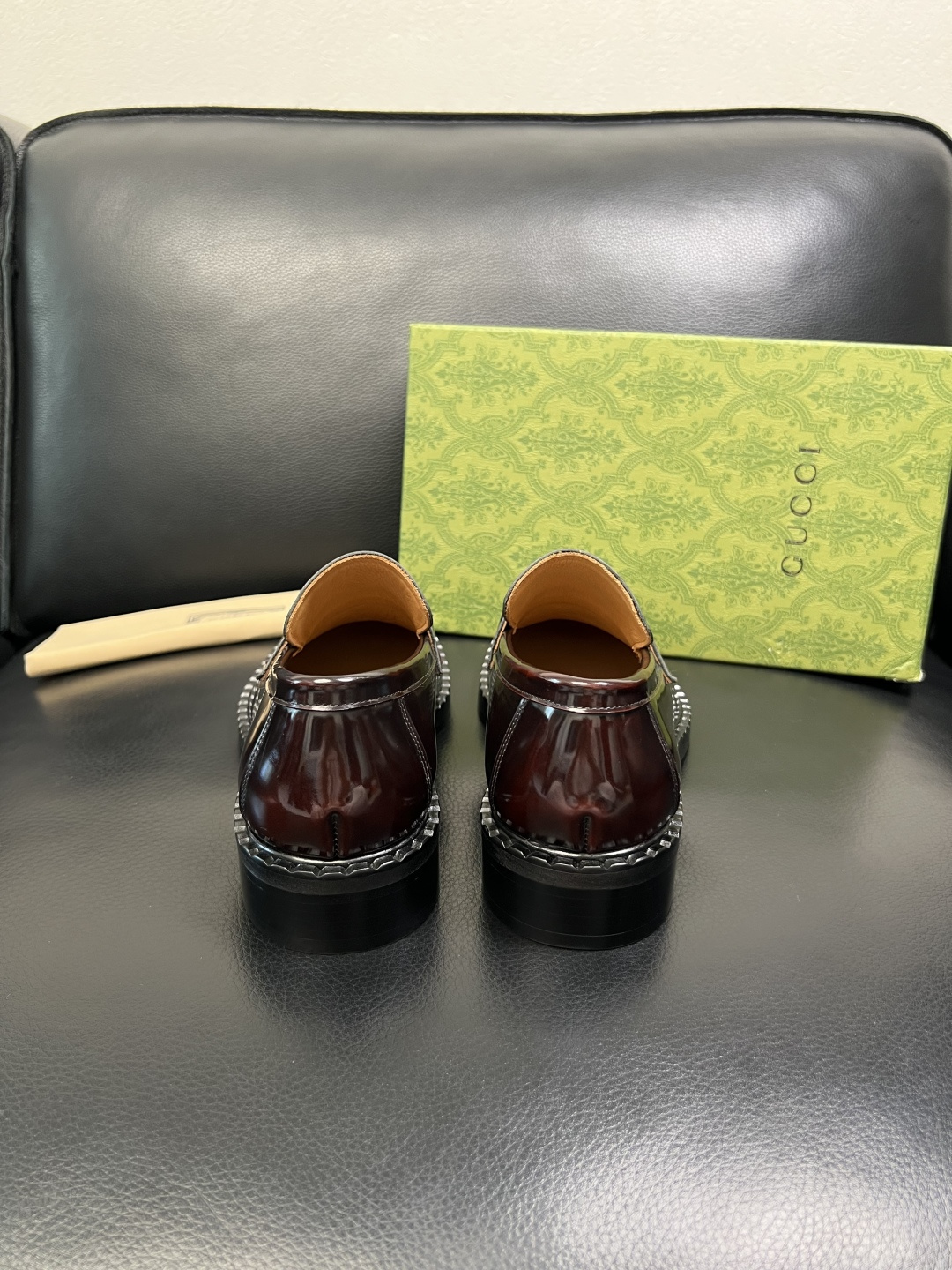 Gucci 高品质 顶级工艺品 古奇 皮鞋系列专柜同步 原厂配置，意大利进口原版牛皮，进口水染牛里 ，鞋