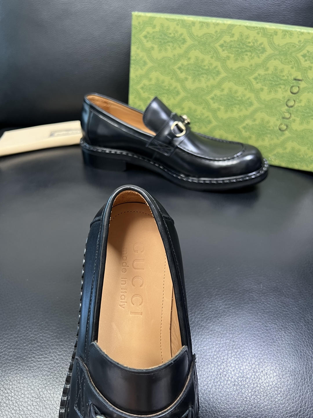 Gucci 高品质 顶级工艺品 古奇 皮鞋系列专柜同步 原厂配置，意大利进口原版牛皮，进口水染牛里 ，鞋