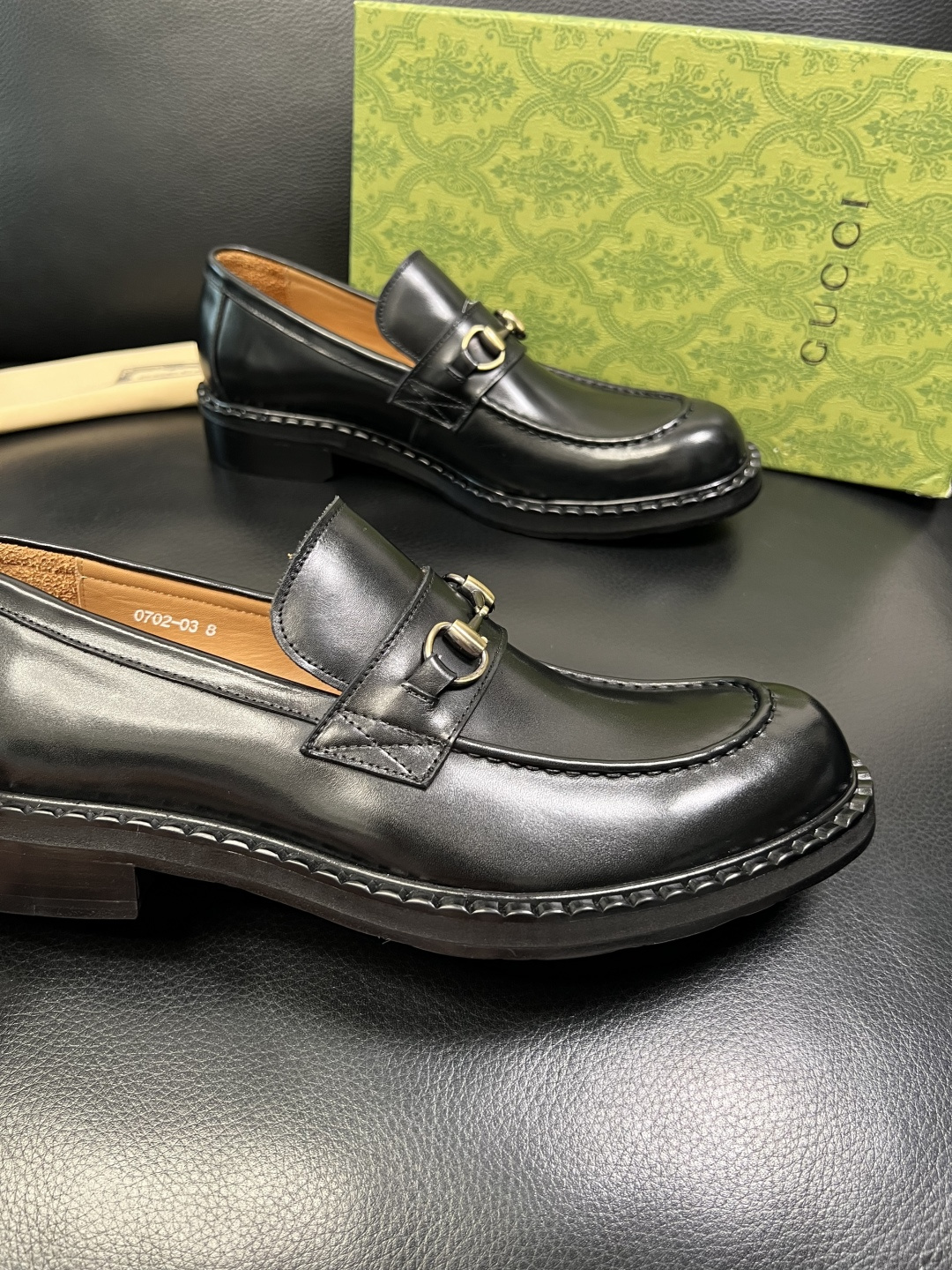 Gucci 高品质 顶级工艺品 古奇 皮鞋系列专柜同步 原厂配置，意大利进口原版牛皮，进口水染牛里 ，鞋