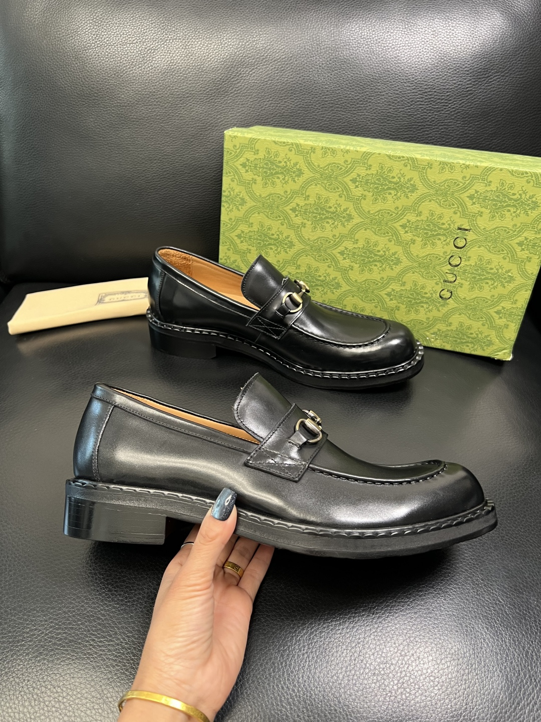 Gucci 高品质 顶级工艺品 古奇 皮鞋系列专柜同步 原厂配置，意大利进口原版牛皮，进口水染牛里 ，鞋