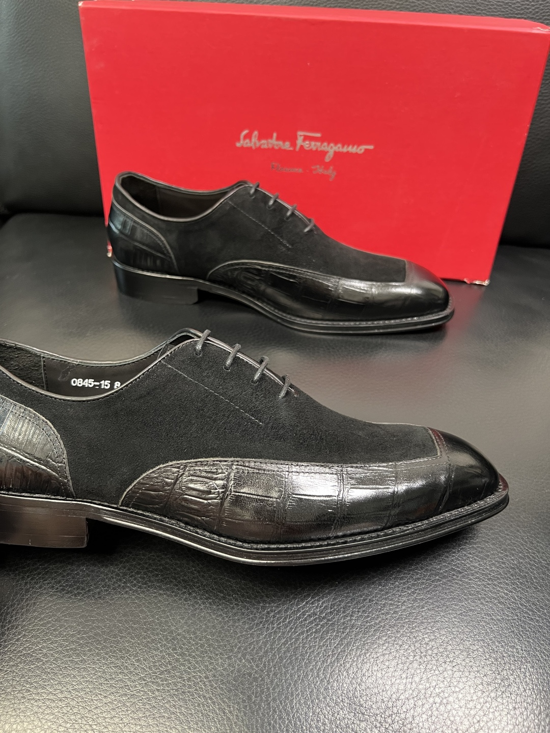 Ferragamo 高品质 顶级工艺品 菲拉格慕 皮鞋 专柜同步发售原厂配置，意大利进口原版牛皮，进口水