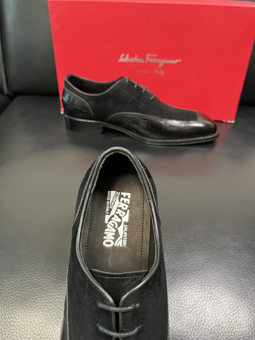 Ferragamo 高品质 顶级工艺品 菲拉格慕 皮鞋 专柜同步发售原厂配置，意大利进口原版牛皮，进口水