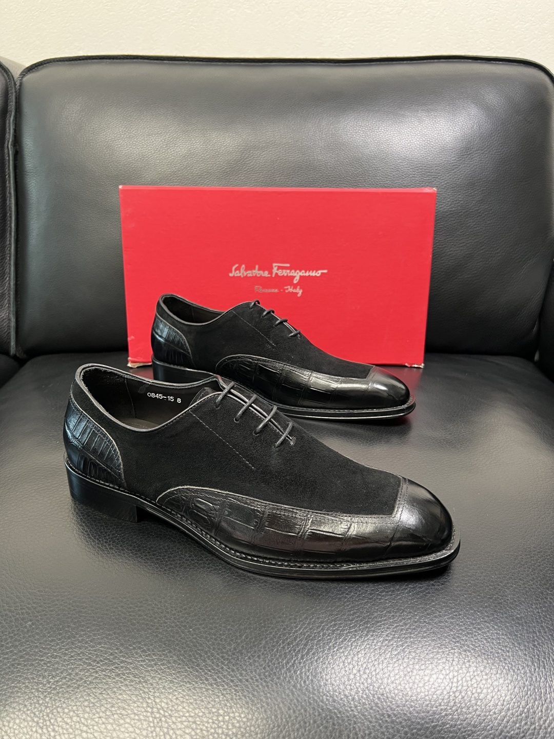 Ferragamo 高品质 顶级工艺品 菲拉格慕 皮鞋 专柜同步发售原厂配置，意大利进口原版牛皮，进口水