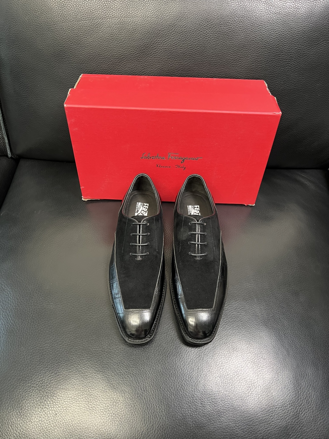 Ferragamo 高品质 顶级工艺品 菲拉格慕 皮鞋 专柜同步发售原厂配置，意大利进口原版牛皮，进口水