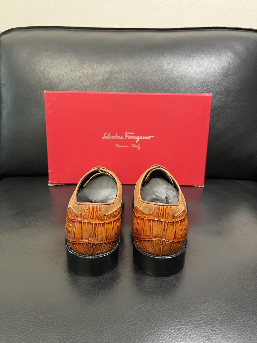 Ferragamo 高品质 顶级工艺品 菲拉格慕 皮鞋 专柜同步发售原厂配置，意大利进口原版牛皮，进口水