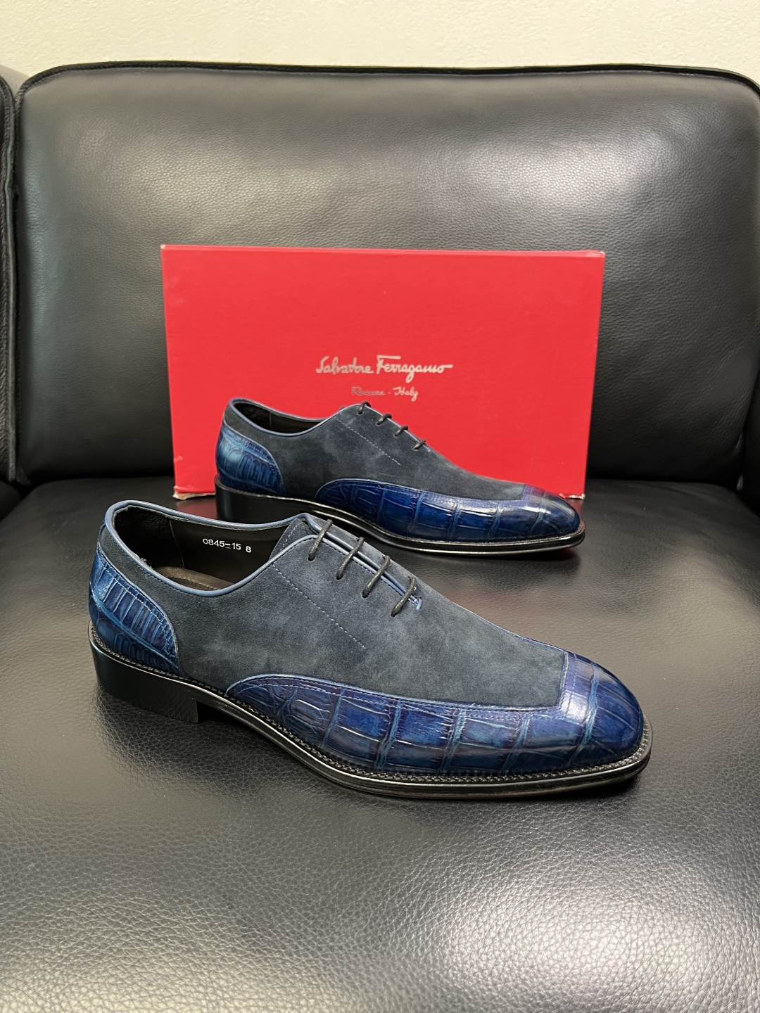 Ferragamo 高品质 顶级工艺品 菲拉格慕 皮鞋 专柜同步发售原厂配置，意大利进口原版牛皮，进口水