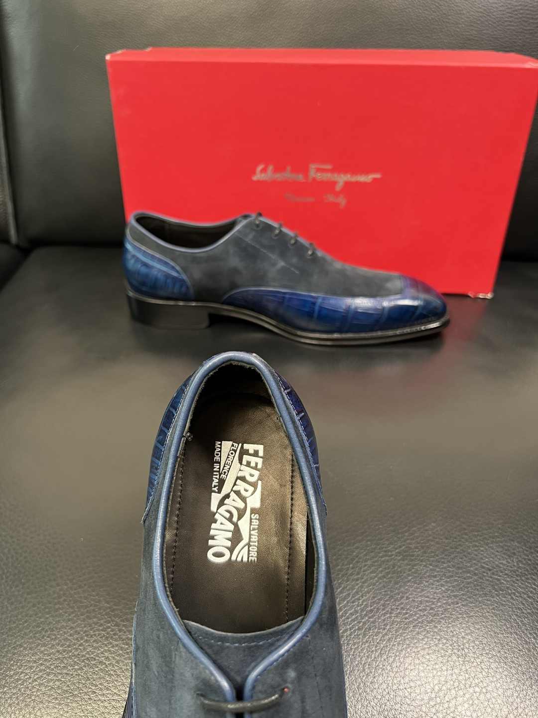 Ferragamo 高品质 顶级工艺品 菲拉格慕 皮鞋 专柜同步发售原厂配置，意大利进口原版牛皮，进口水