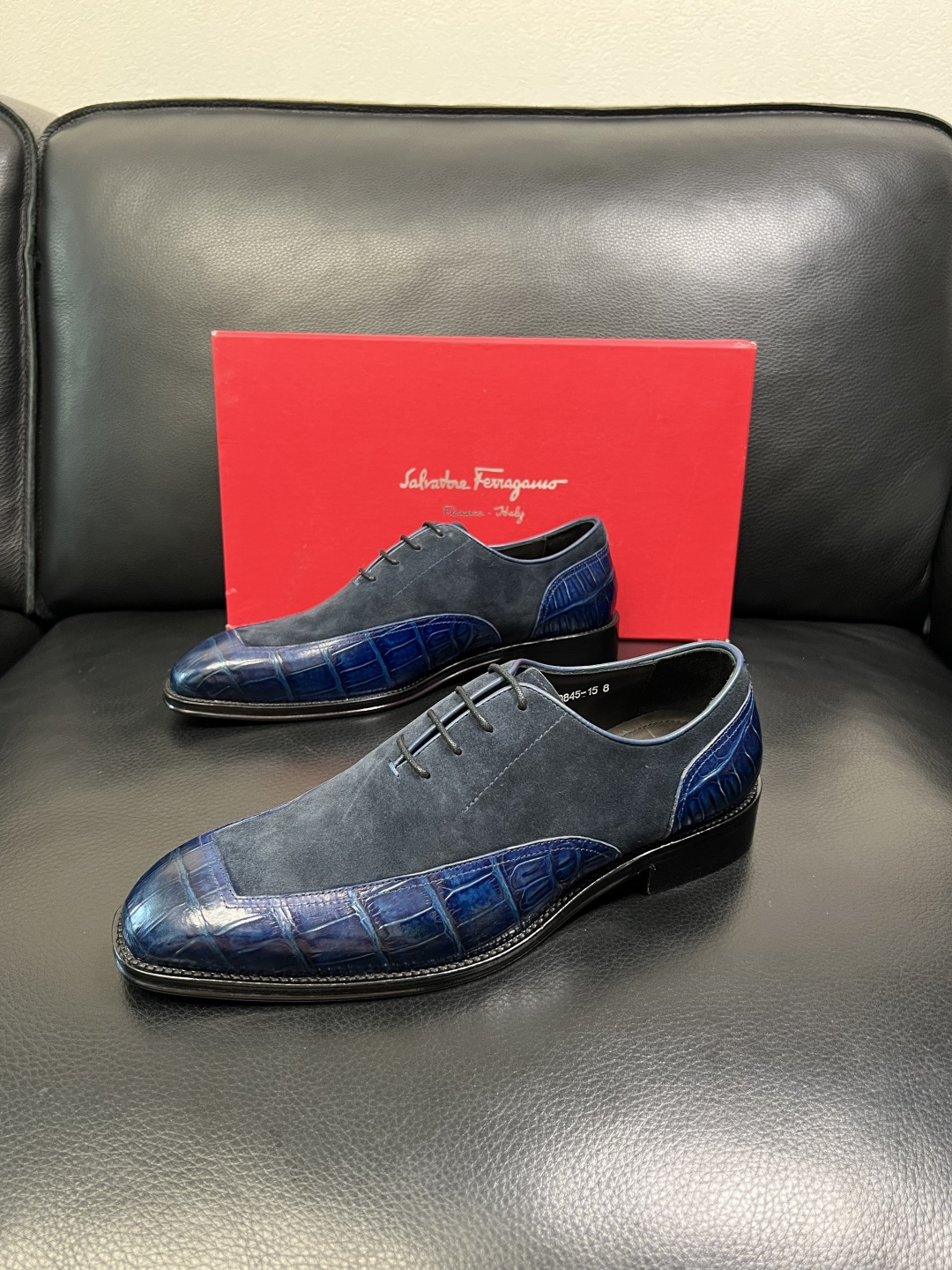 Ferragamo 高品质 顶级工艺品 菲拉格慕 皮鞋 专柜同步发售原厂配置，意大利进口原版牛皮，进口水