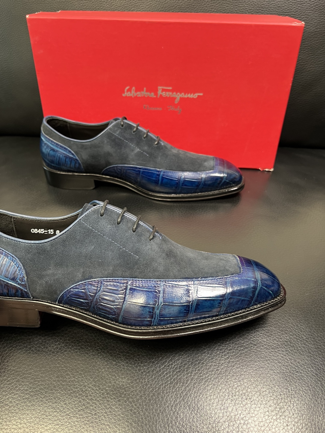 Ferragamo 高品质 顶级工艺品 菲拉格慕 皮鞋 专柜同步发售原厂配置，意大利进口原版牛皮，进口水