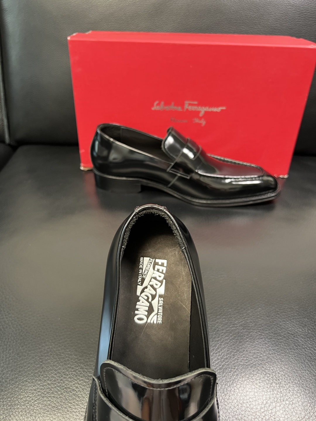 Ferragamo 高品质 顶级工艺品 菲拉格慕 皮鞋 专柜同步发售原厂配置，意大利进口原版牛皮，进口水
