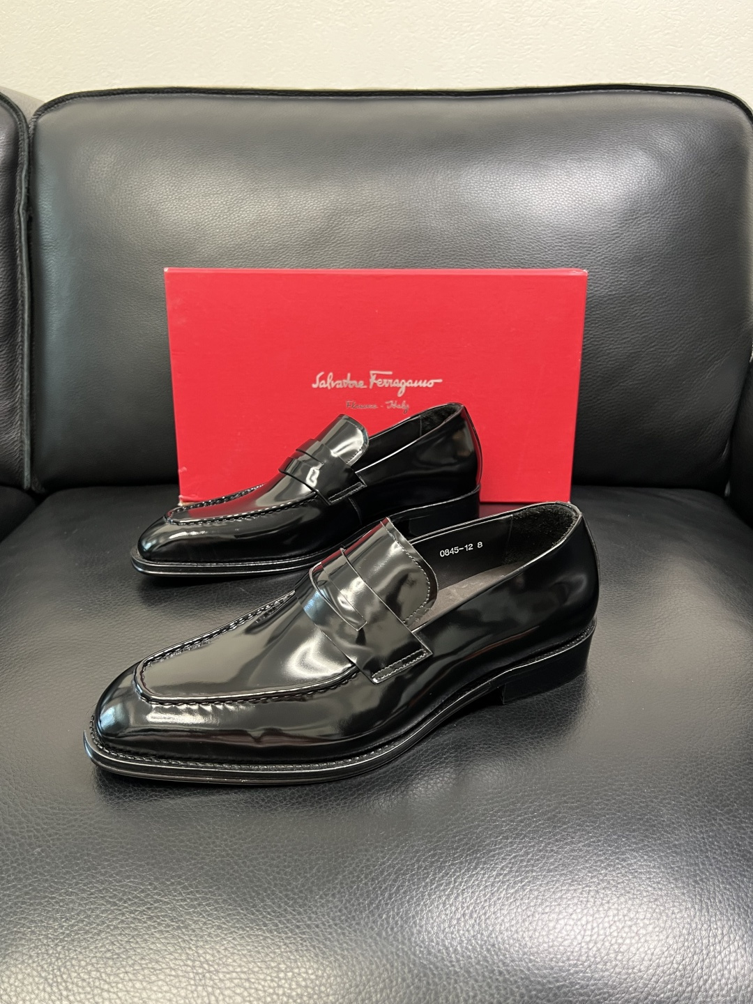 Ferragamo 高品质 顶级工艺品 菲拉格慕 皮鞋 专柜同步发售原厂配置，意大利进口原版牛皮，进口水