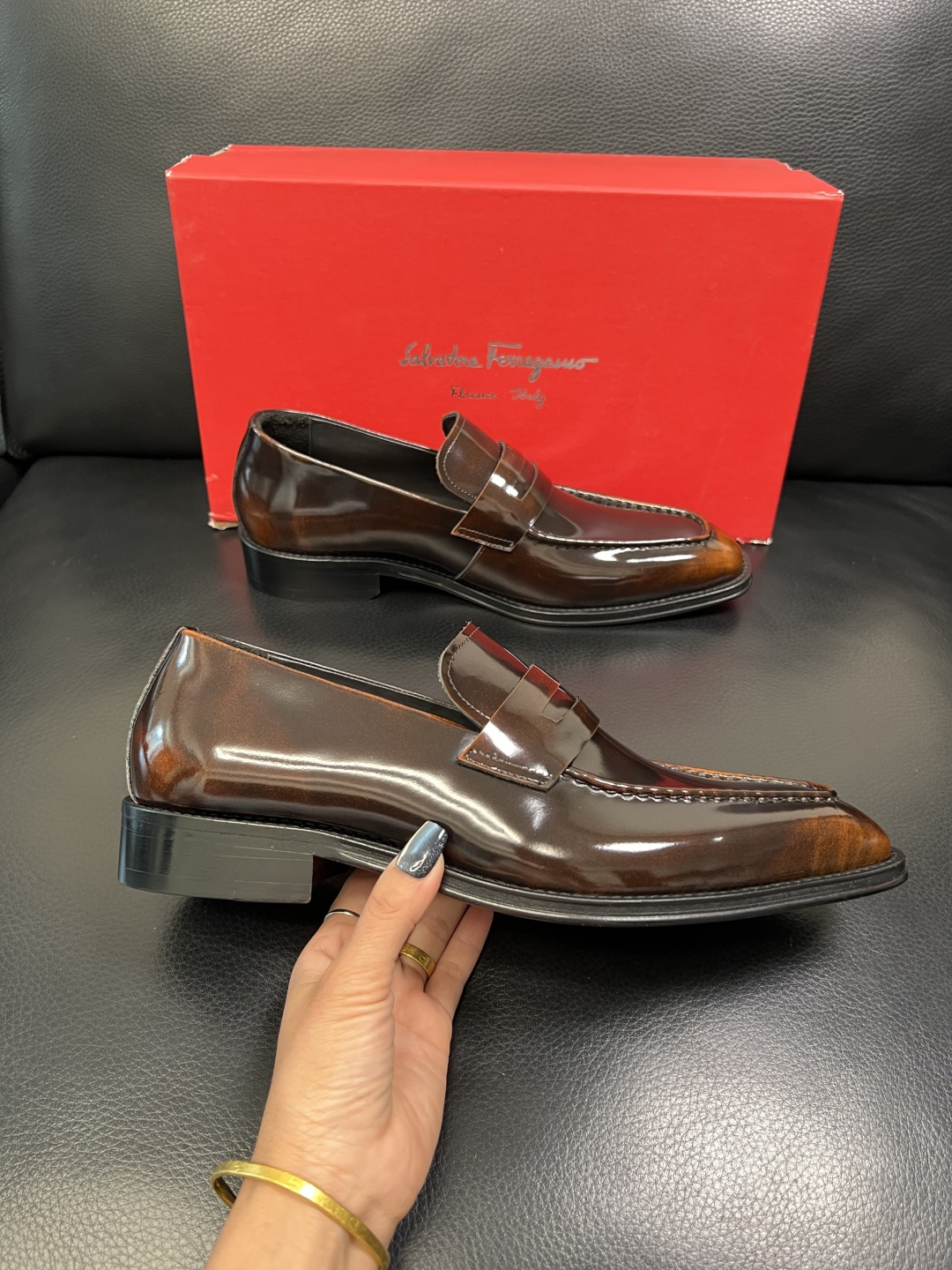 Ferragamo 高品质 顶级工艺品 菲拉格慕 皮鞋 专柜同步发售原厂配置，意大利进口原版牛皮，进口水