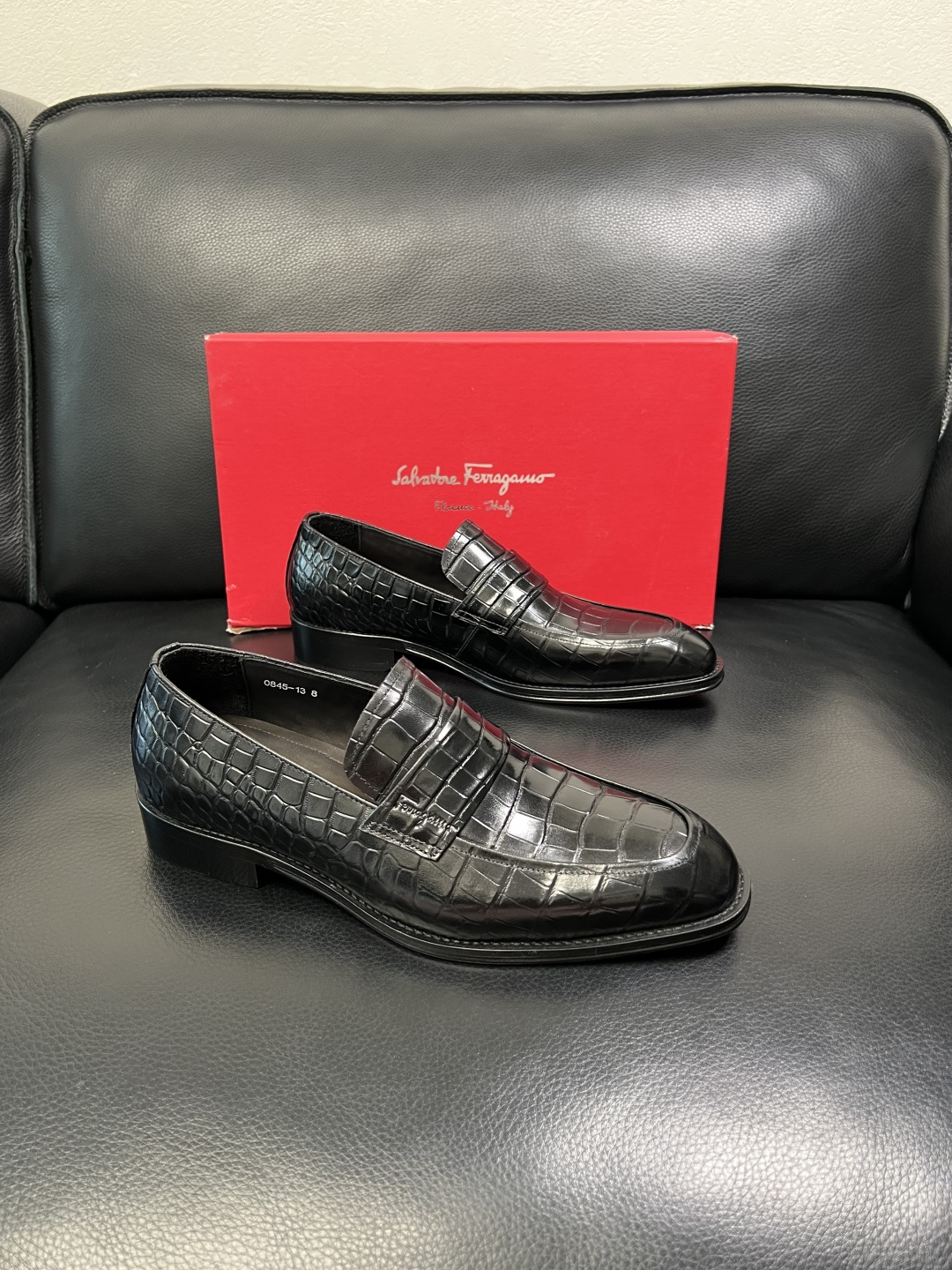 Ferragamo 高品质 顶级工艺品 菲拉格慕 皮鞋 专柜同步发售原厂配置，意大利进口原版牛皮，进口水