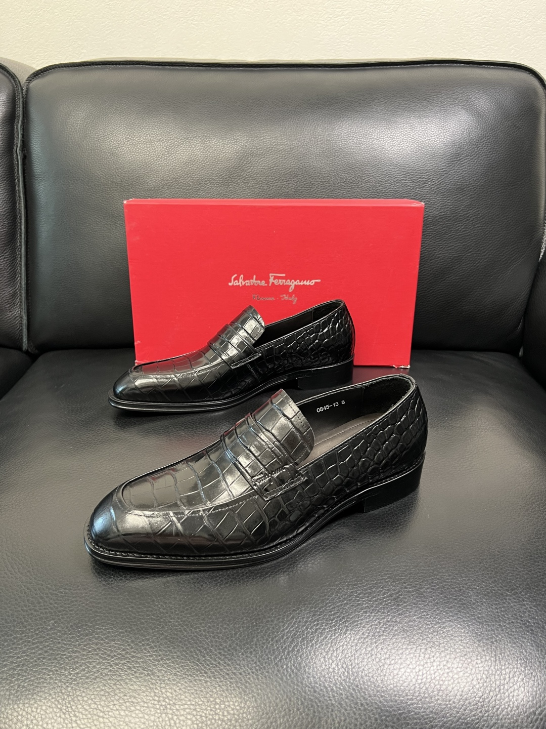 Ferragamo 高品质 顶级工艺品 菲拉格慕 皮鞋 专柜同步发售原厂配置，意大利进口原版牛皮，进口水