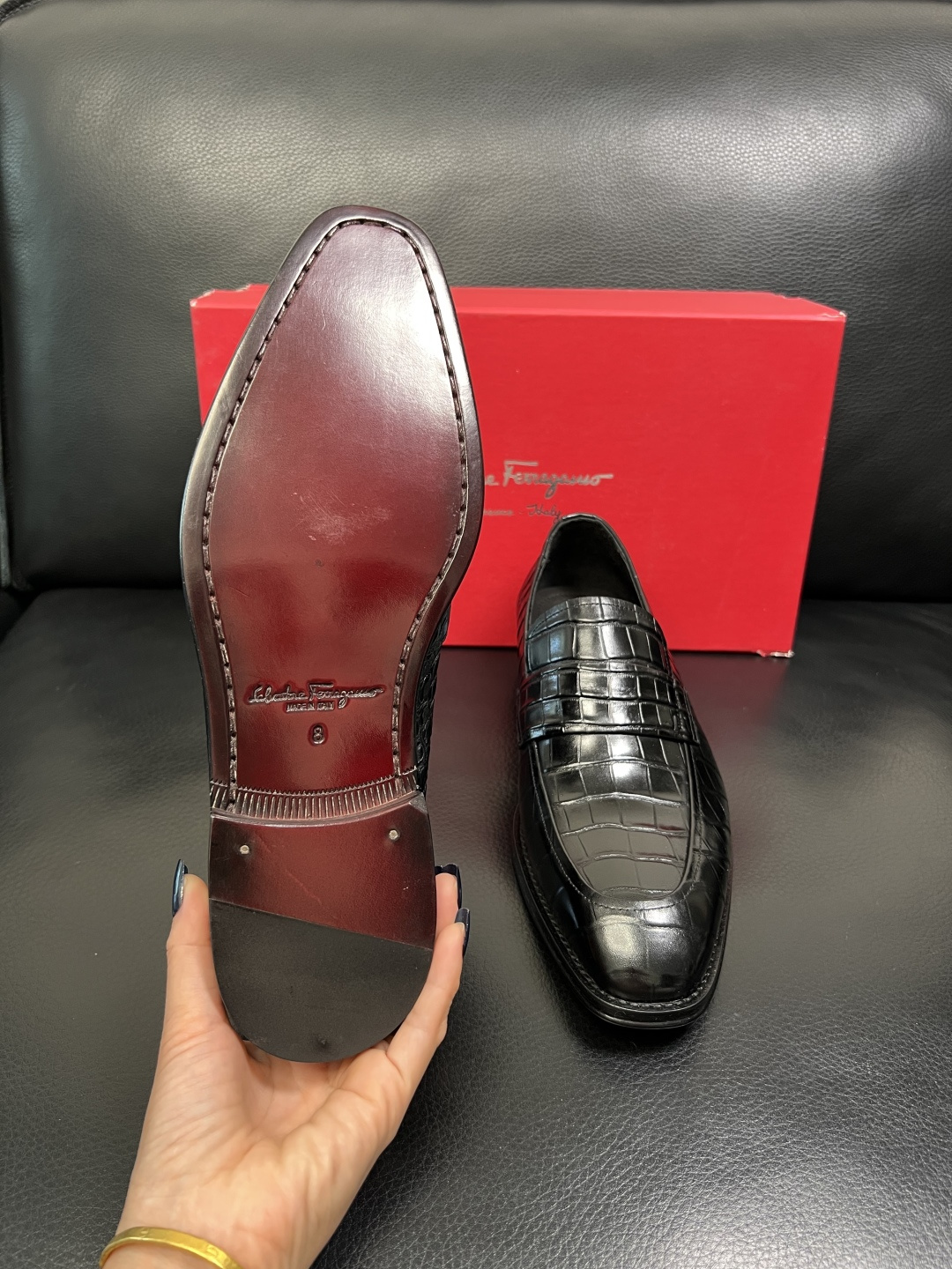 Ferragamo 高品质 顶级工艺品 菲拉格慕 皮鞋 专柜同步发售原厂配置，意大利进口原版牛皮，进口水