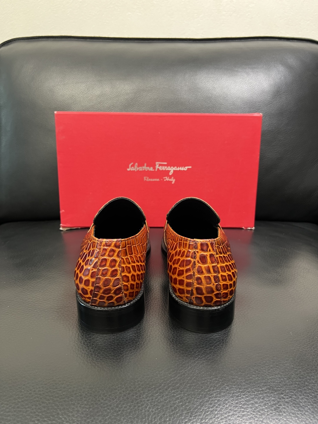 Ferragamo 高品质 顶级工艺品 菲拉格慕 皮鞋 专柜同步发售原厂配置，意大利进口原版牛皮，进口水