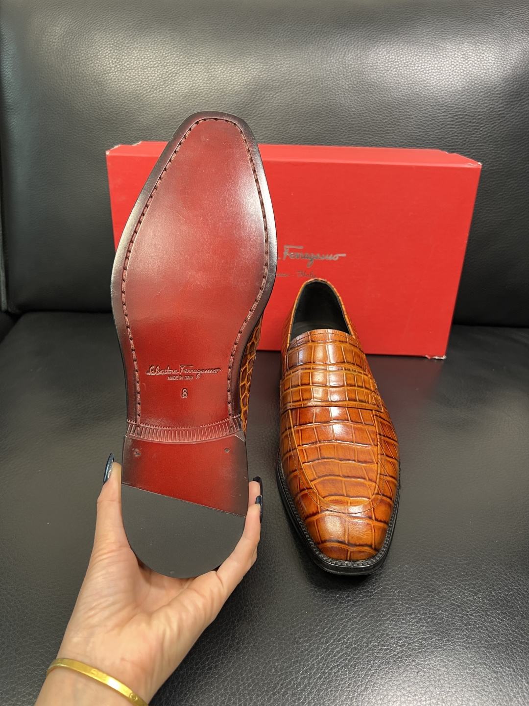 Ferragamo 高品质 顶级工艺品 菲拉格慕 皮鞋 专柜同步发售原厂配置，意大利进口原版牛皮，进口水