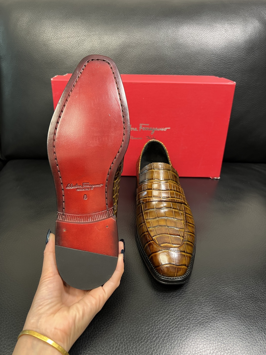 Ferragamo 高品质 顶级工艺品 菲拉格慕 皮鞋 专柜同步发售原厂配置，意大利进口原版牛皮，进口水