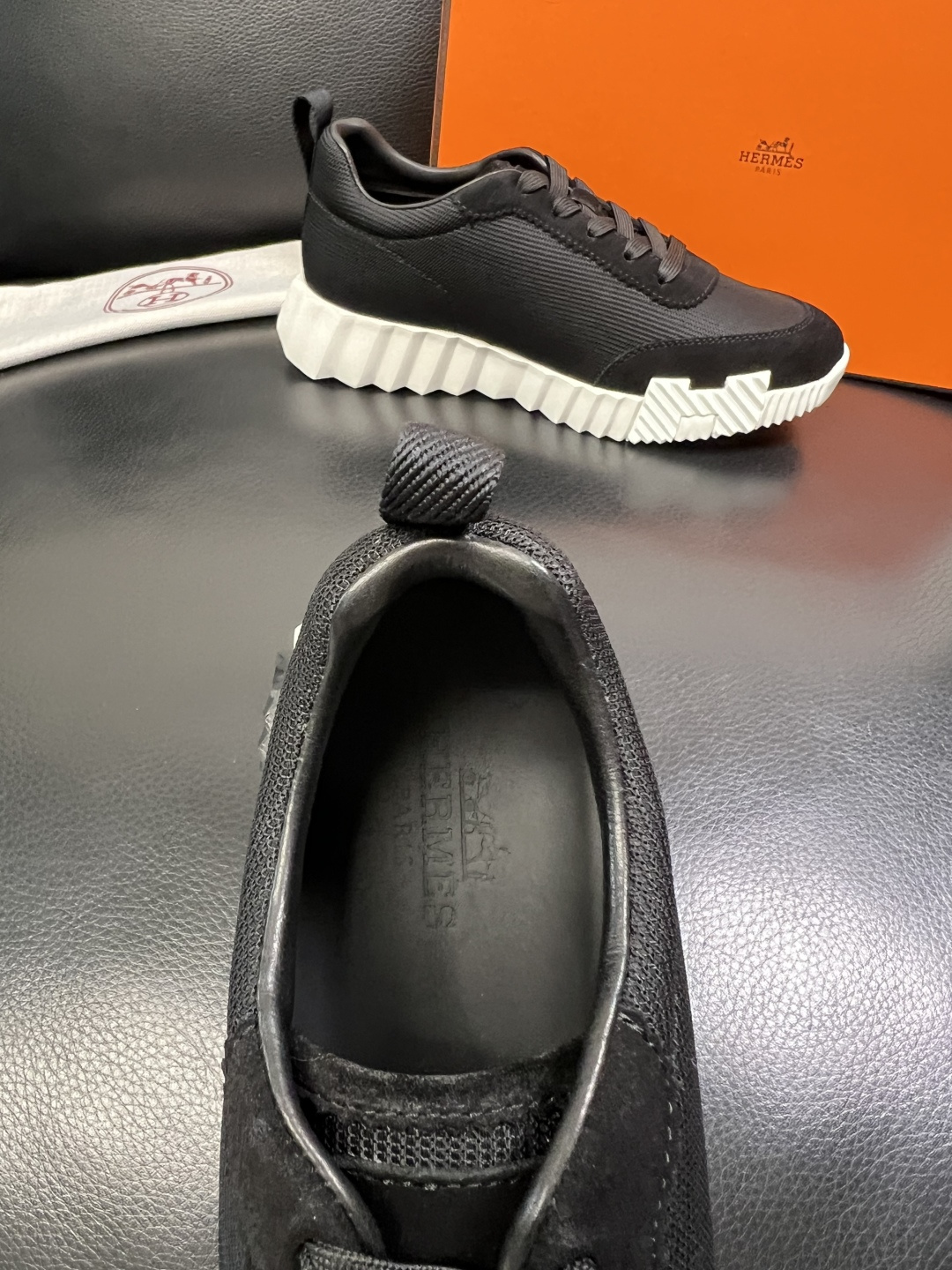 Hermes 高品质 顶级工艺品 爱马仕 专柜同步发售原厂配置，意大利进口原版牛皮面料，高品质拼接工艺，