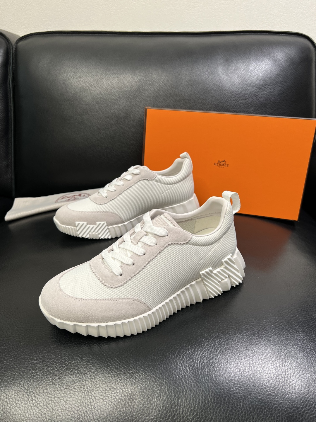 Hermes 高品质 顶级工艺品 爱马仕 专柜同步发售原厂配置，意大利进口原版牛皮面料，高品质拼接工艺，