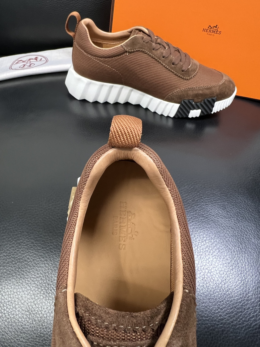 Hermes 高品质 顶级工艺品 爱马仕 专柜同步发售原厂配置，意大利进口原版牛皮面料，高品质拼接工艺，