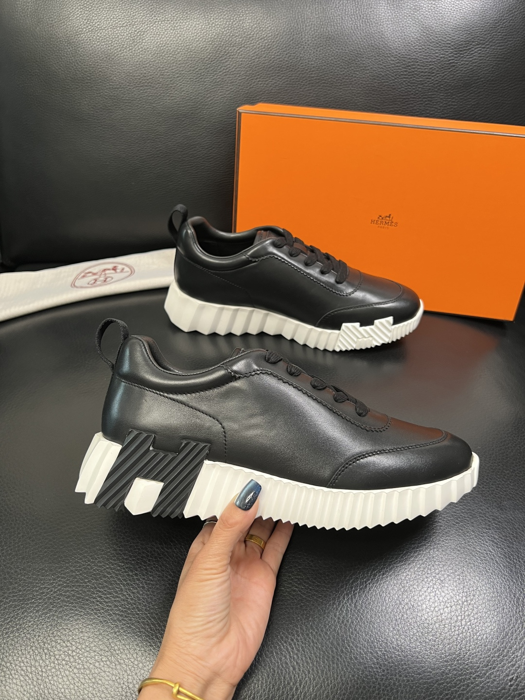 Hermes 高品质 顶级工艺品 爱马仕 专柜同步发售原厂配置，意大利进口原版牛皮面料，高品质拼接工艺，