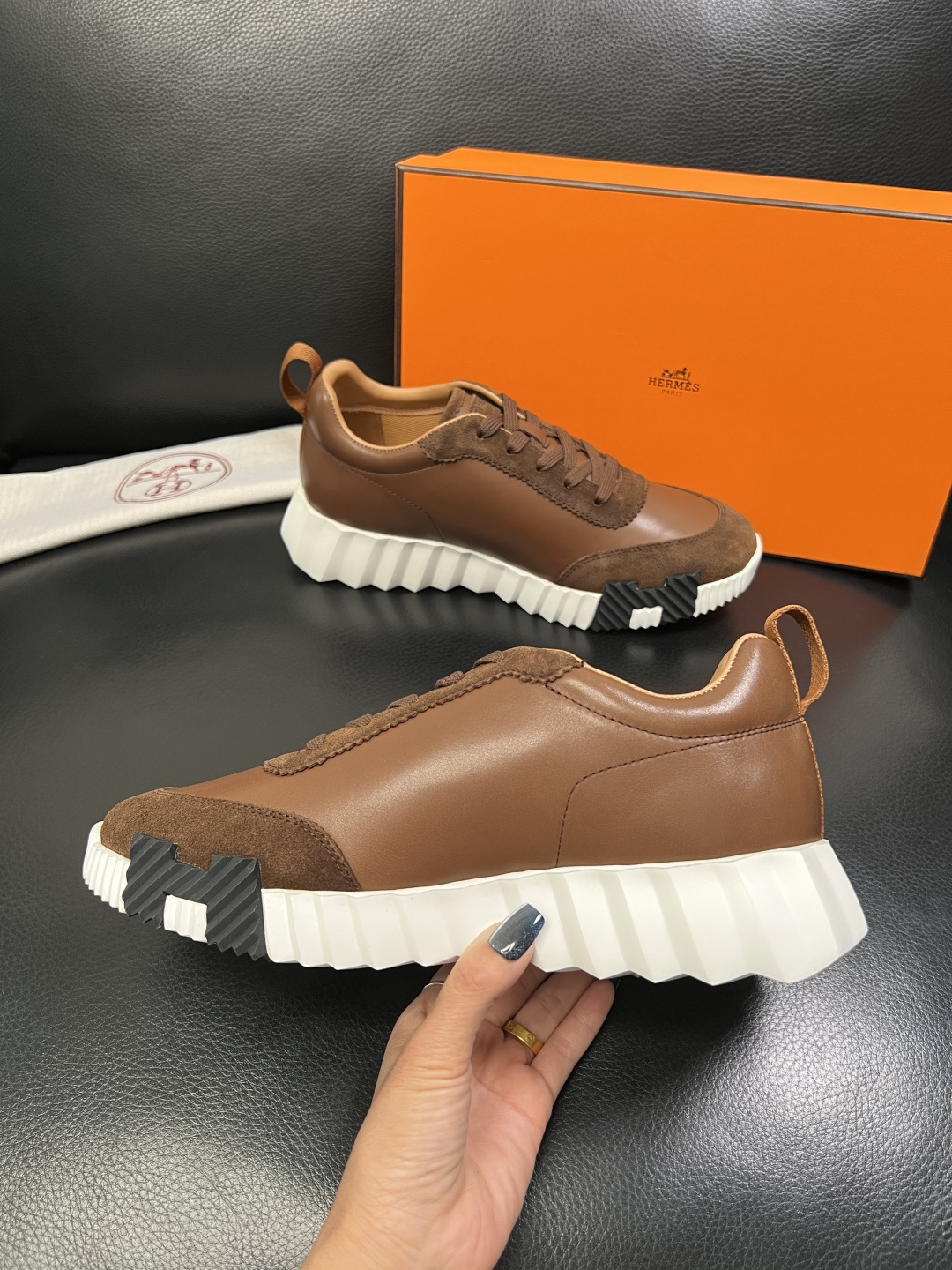 Hermes 高品质 顶级工艺品 爱马仕 专柜同步发售原厂配置，意大利进口原版牛皮面料，高品质拼接工艺，