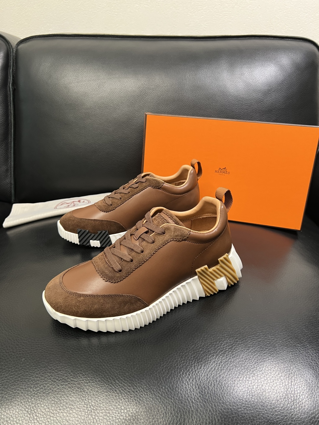 Hermes 高品质 顶级工艺品 爱马仕 专柜同步发售原厂配置，意大利进口原版牛皮面料，高品质拼接工艺，