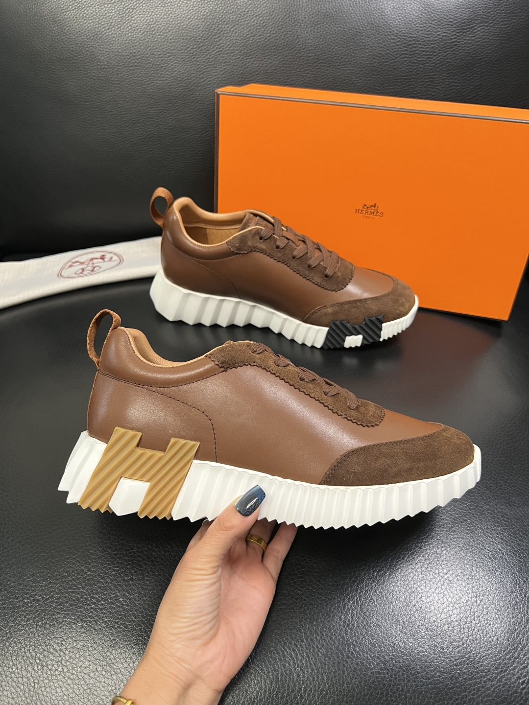 Hermes 高品质 顶级工艺品 爱马仕 专柜同步发售原厂配置，意大利进口原版牛皮面料，高品质拼接工艺，